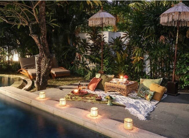 Private Garden Picnic